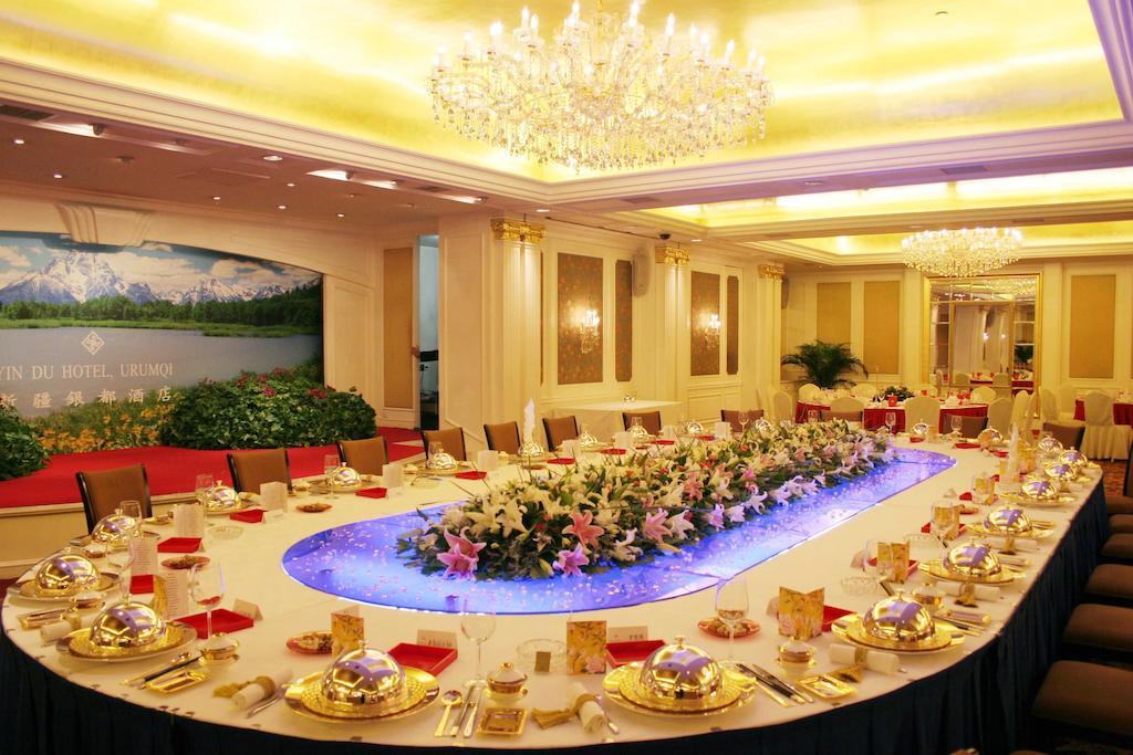 Luxemon Xinjiang Yindu Hotel Урумчи Экстерьер фото